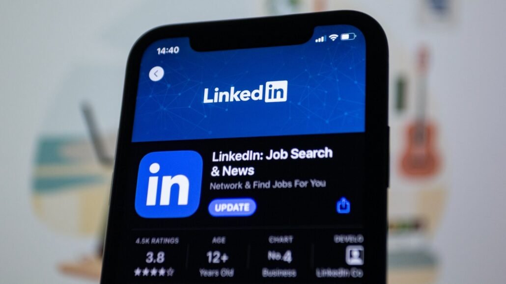 LINKEDIN - كلنا أمهات
