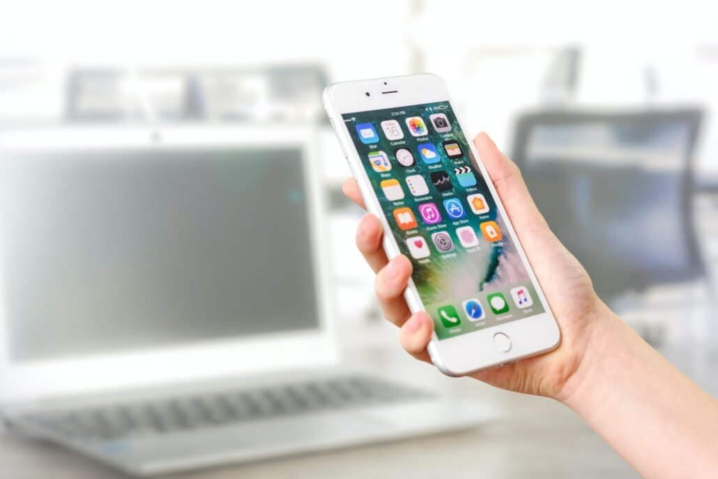 pexels photomix company 887751 - كلنا أمهات
